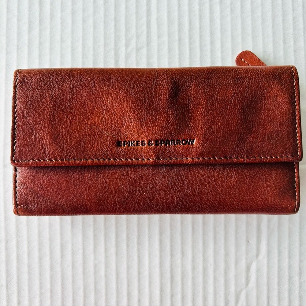 Spikes & Sparrow Cognac Brown Leather Trifold Snap Wallet